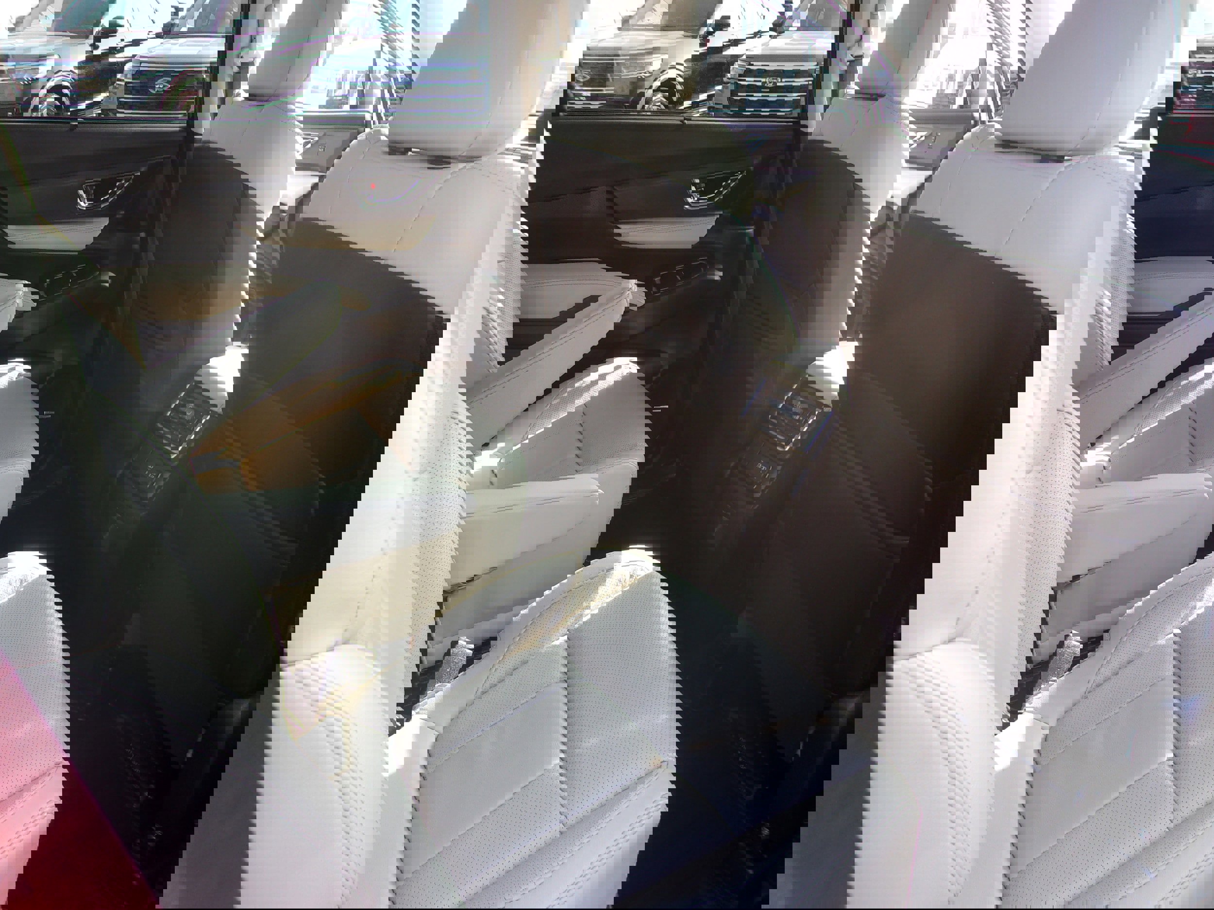 Used 2021 Subaru Ascent Limited w/ Technology Package image 13