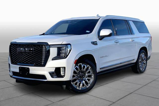 Used 2024 GMC Yukon XL Denali Ultimate image 1