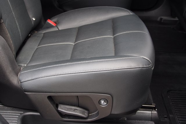 Used 2022 Kia Telluride EX w/ EX Premium Package FWD image 16