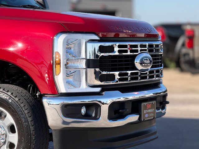 Certified 2024 Ford F250 XLT w/ FX4 Off-Road Package AWD/4WD image 9