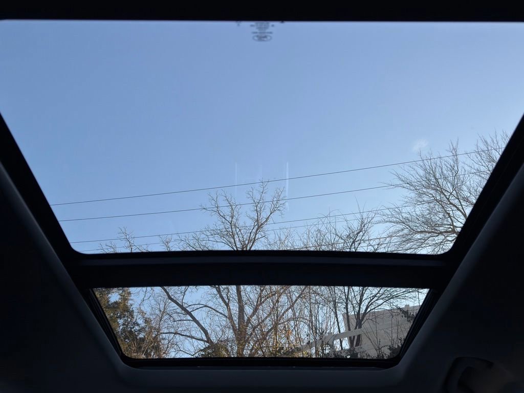 Certified 2022 Ford Explorer XLT w/ Equipment Group 202A image 14