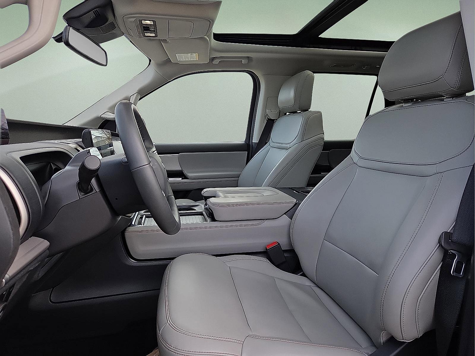 Certified 2025 Ford Expedition Active image 15