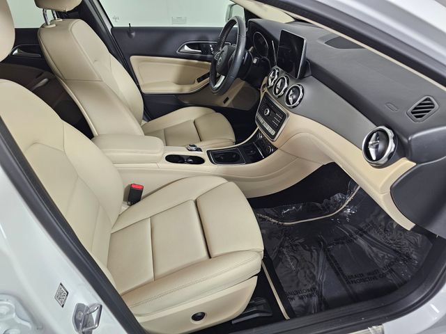 Used 2020 Mercedes-Benz GLA 250 4MATIC image 13
