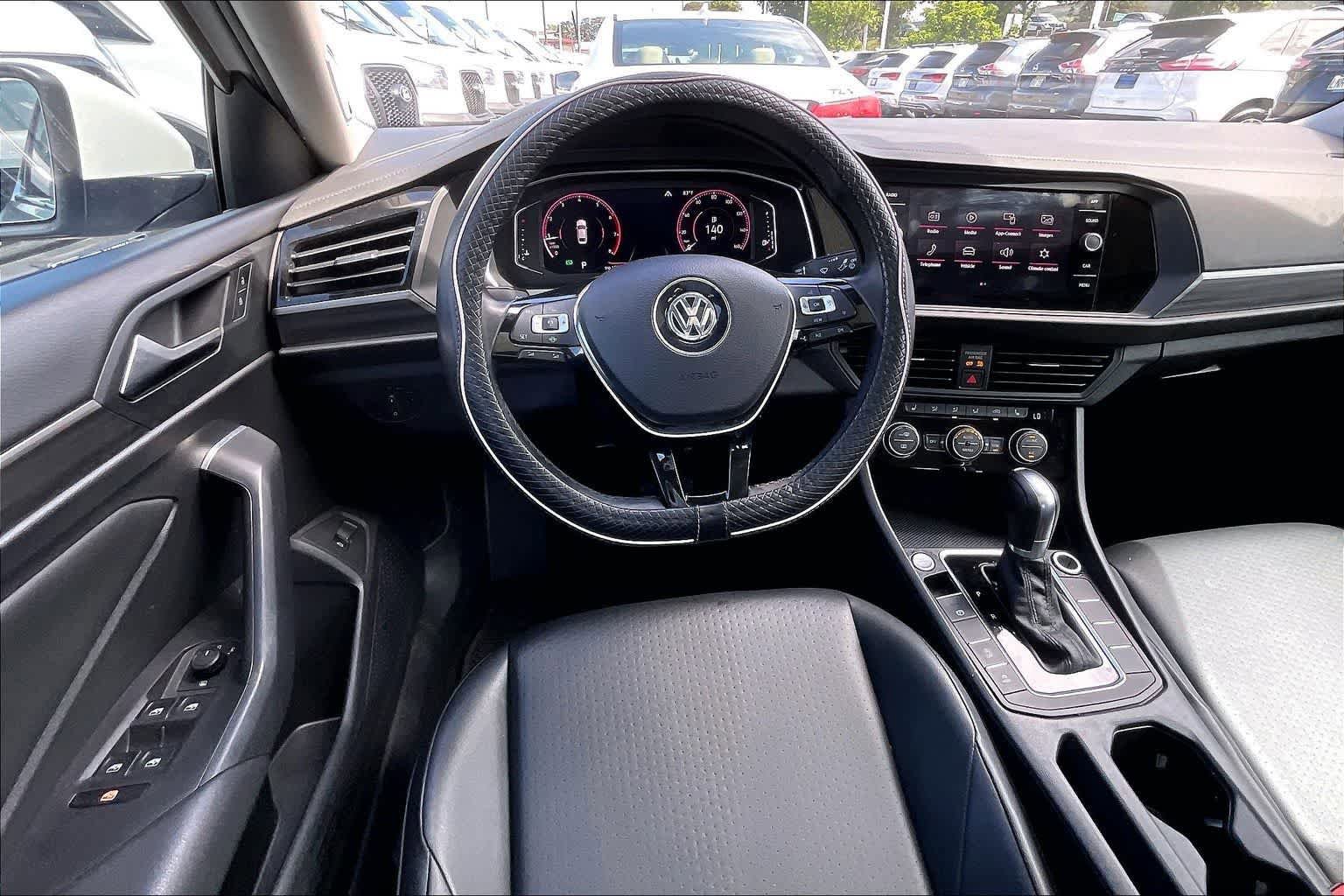 Used 2019 Volkswagen Jetta SEL FWD image 14
