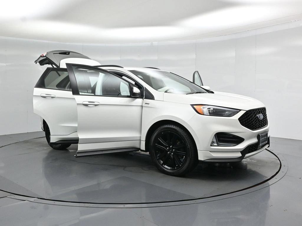 Certified 2020 Ford Edge ST-Line FWD image 32