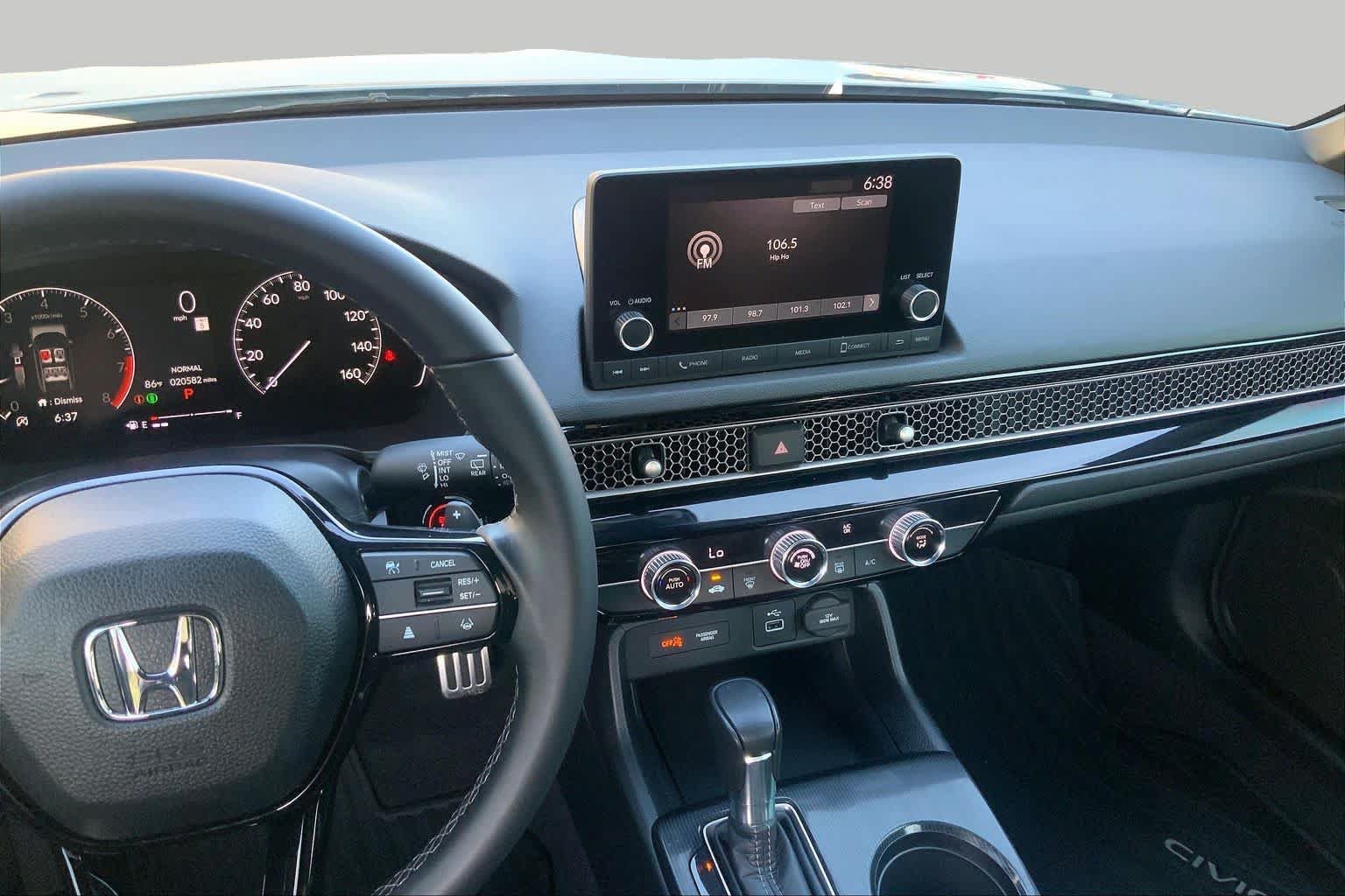 Used 2023 Honda Civic Sport image 7
