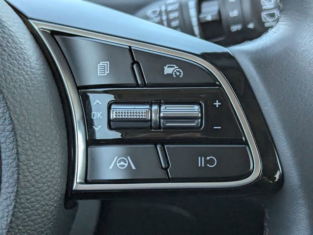 Used 2024 Kia Seltos EX image 28