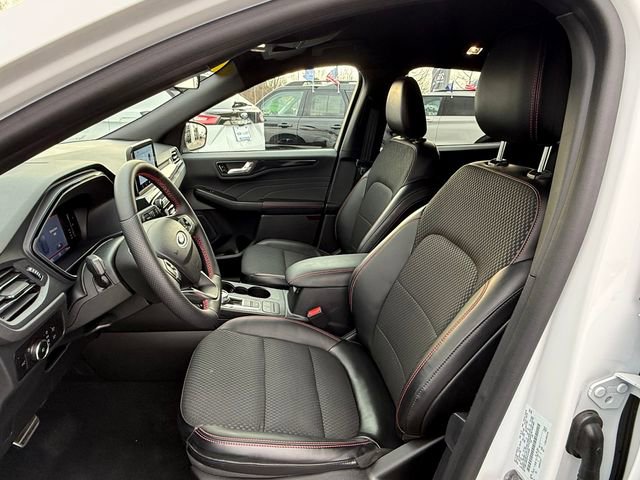 Certified 2023 Ford Escape ST-Line Select image 6