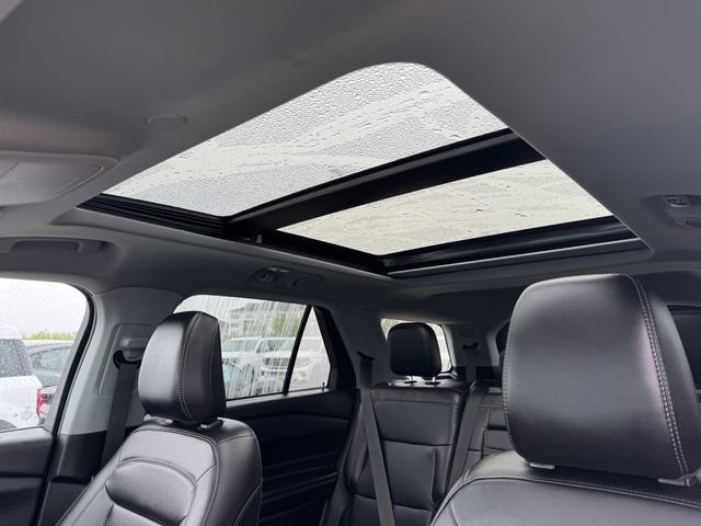 Certified 2023 Ford Explorer XLT w/ Equipment Group 202A AWD/4WD image 30