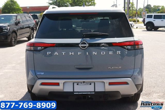 Used 2025 Nissan Pathfinder Platinum image 2