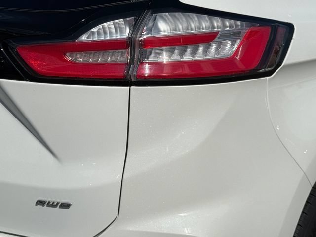 Certified 2021 Ford Edge Titanium AWD/4WD image 31