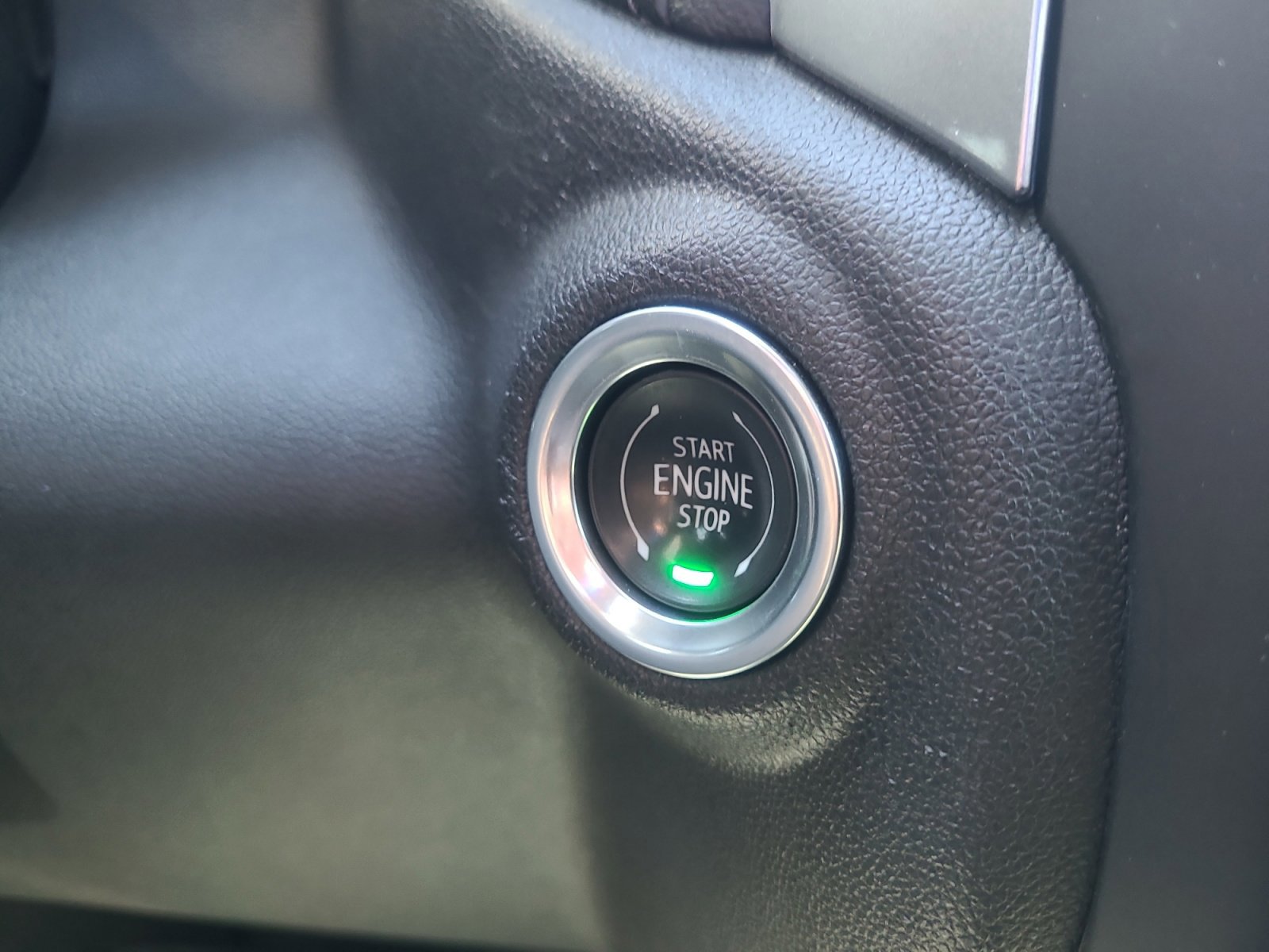 Used 2020 Chevrolet Silverado 1500 LT w/ Convenience Package image 29