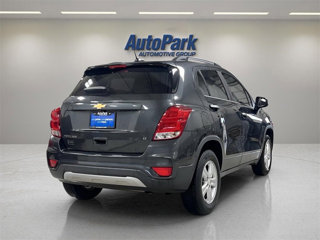 Used 2017 Chevrolet Trax LT w/ LT Convenience Package image 5