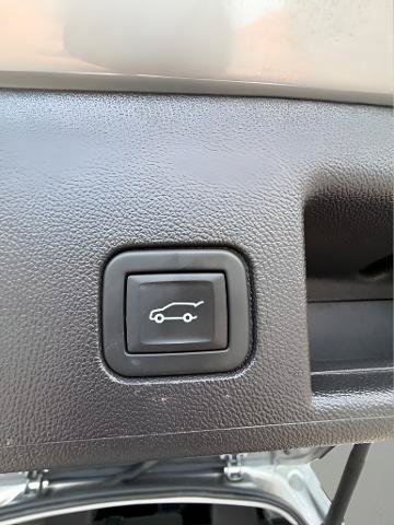 Used 2024 Chevrolet Equinox LT AWD/4WD image 14