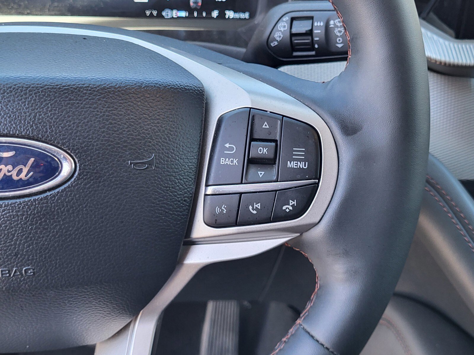 Certified 2025 Ford Explorer Active image 28