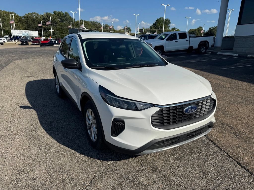 Certified 2023 Ford Escape Active w/ Cold Weather Package FWD image 1