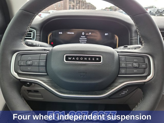 Used 2023 Jeep Wagoneer L Series II w/ Premium Group I AWD/4WD image 29