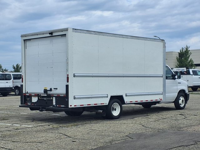 Certified 2022 Ford E-350 and Econoline 350 Super Duty RWD image 31