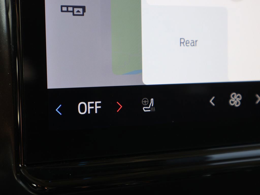 Certified 2025 Ford Expedition Platinum image 39