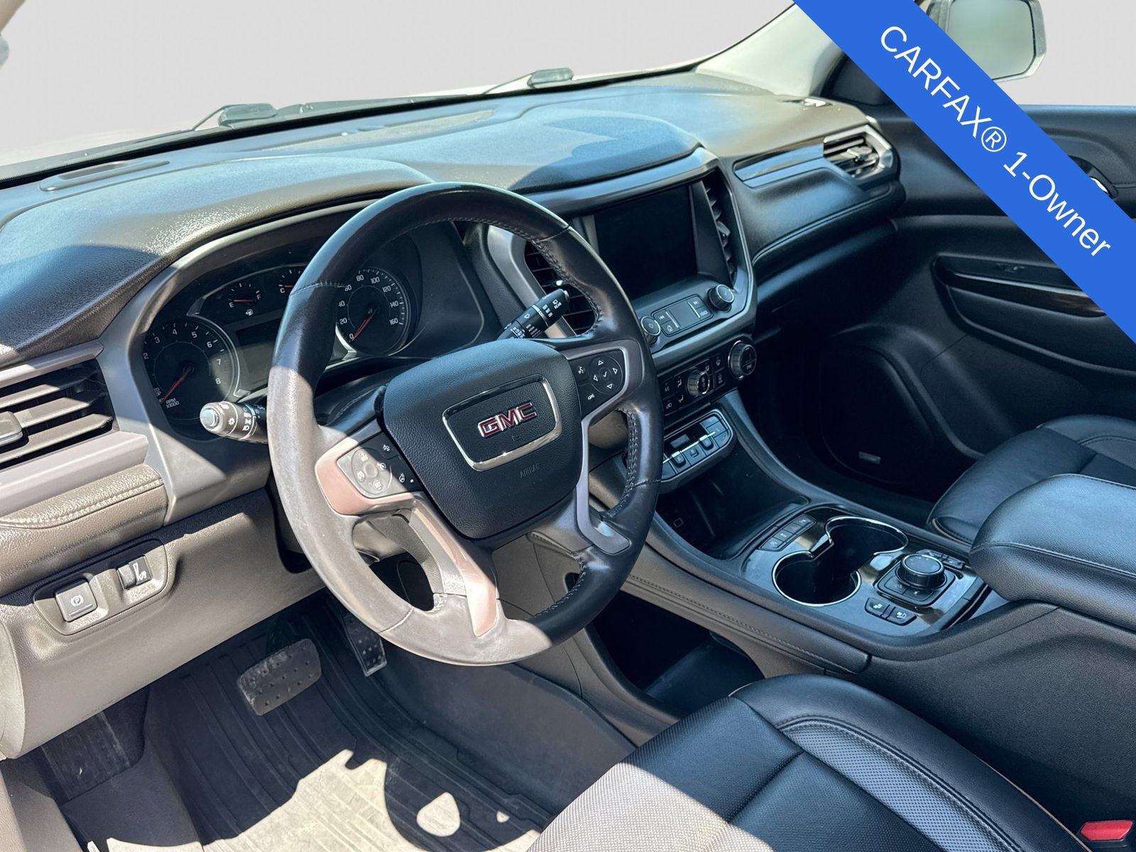 Used 2022 GMC Acadia AT4 w/ Preferred Package AWD/4WD image 2