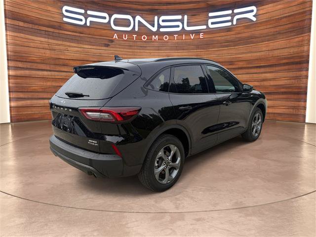 Certified 2025 Ford Escape ST-Line AWD/4WD image 7
