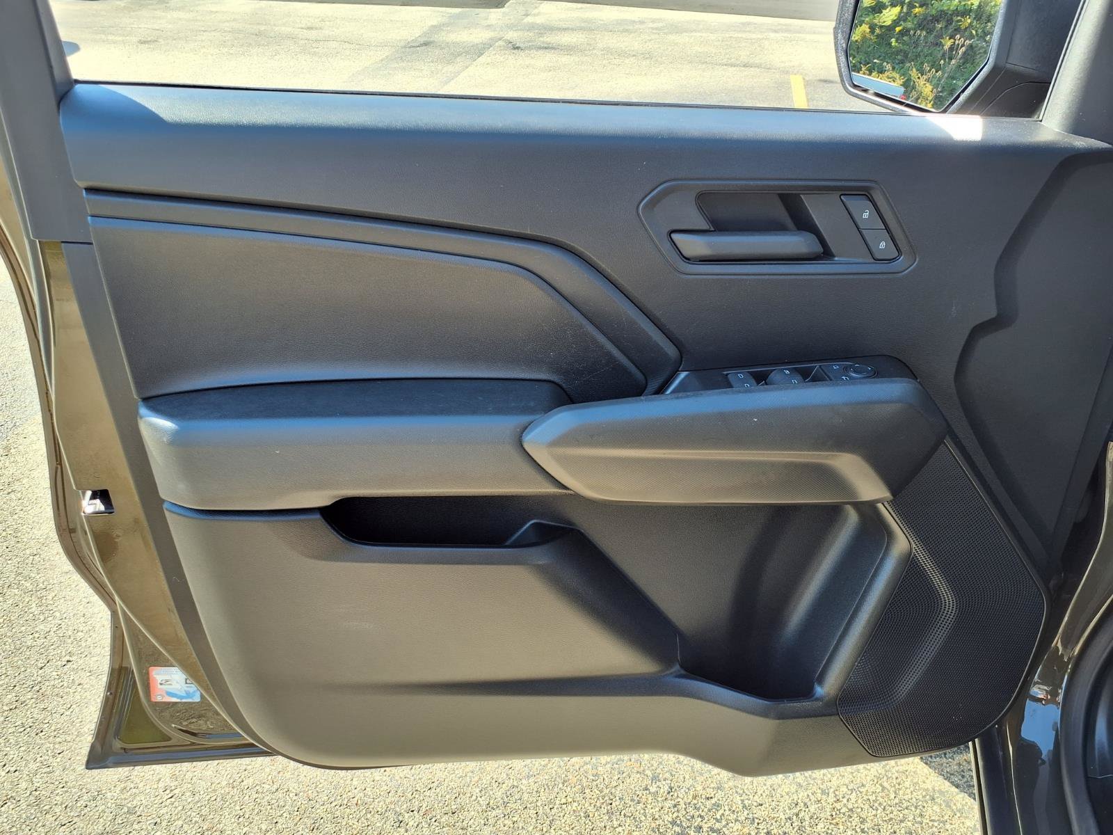 Used 2024 Chevrolet Colorado Trail Boss w/ Advanced Trailering Package AWD/4WD image 11