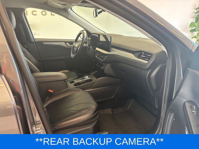 Certified 2025 Ford Escape SE w/ PHEV Premium Package FWD image 8