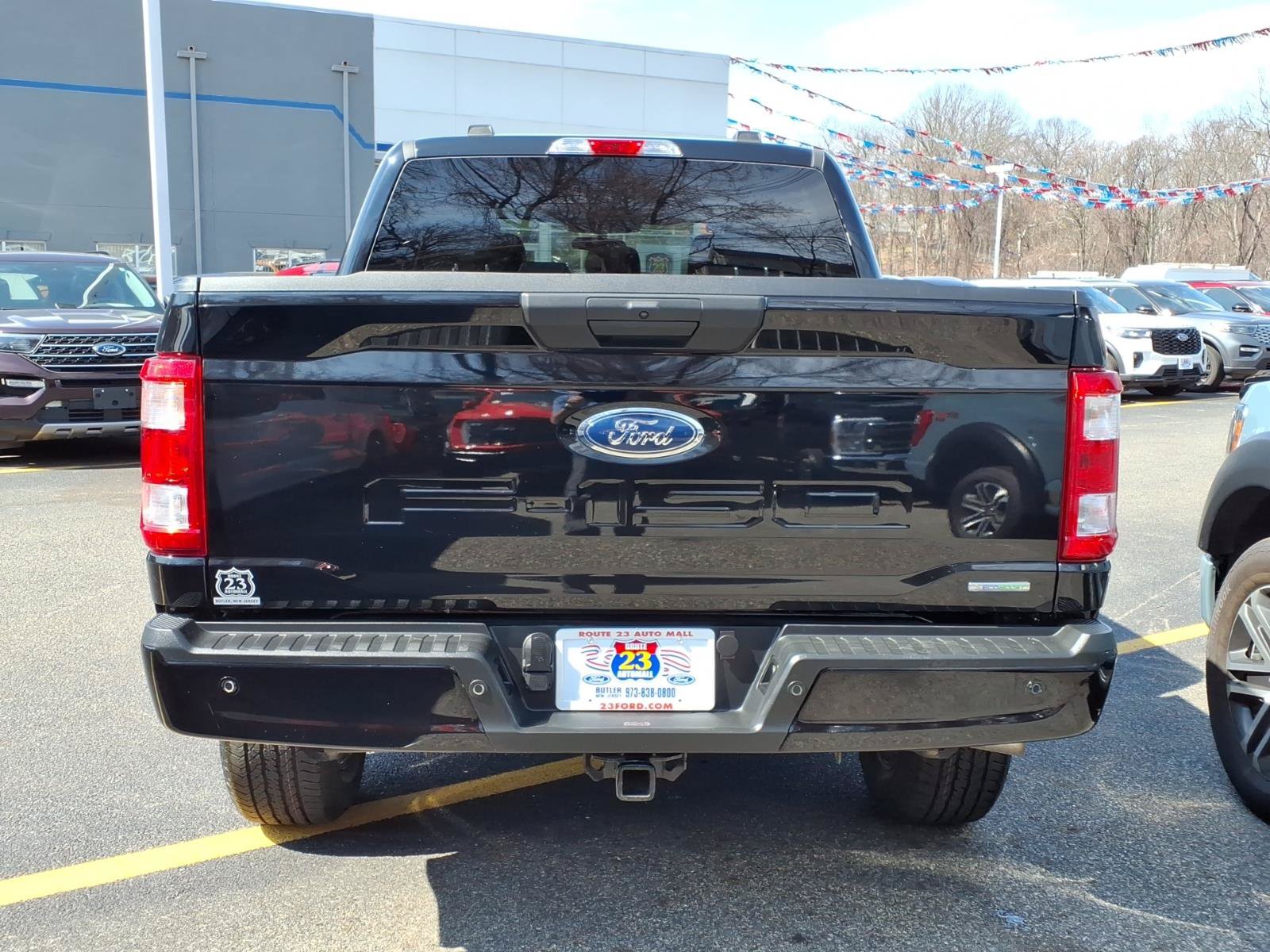 Certified 2022 Ford F150 XL w/ STX Appearance Package AWD/4WD image 7
