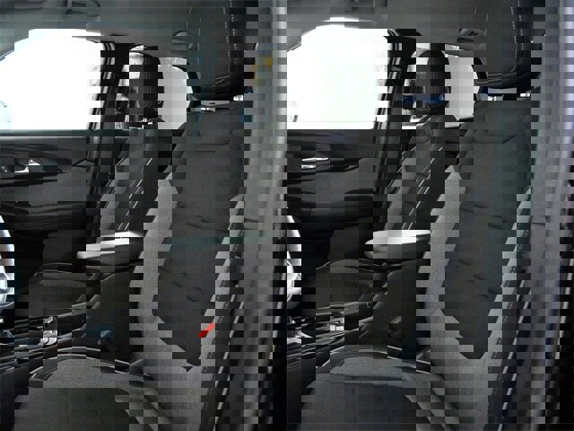 Used 2023 Chevrolet TrailBlazer LT image 16