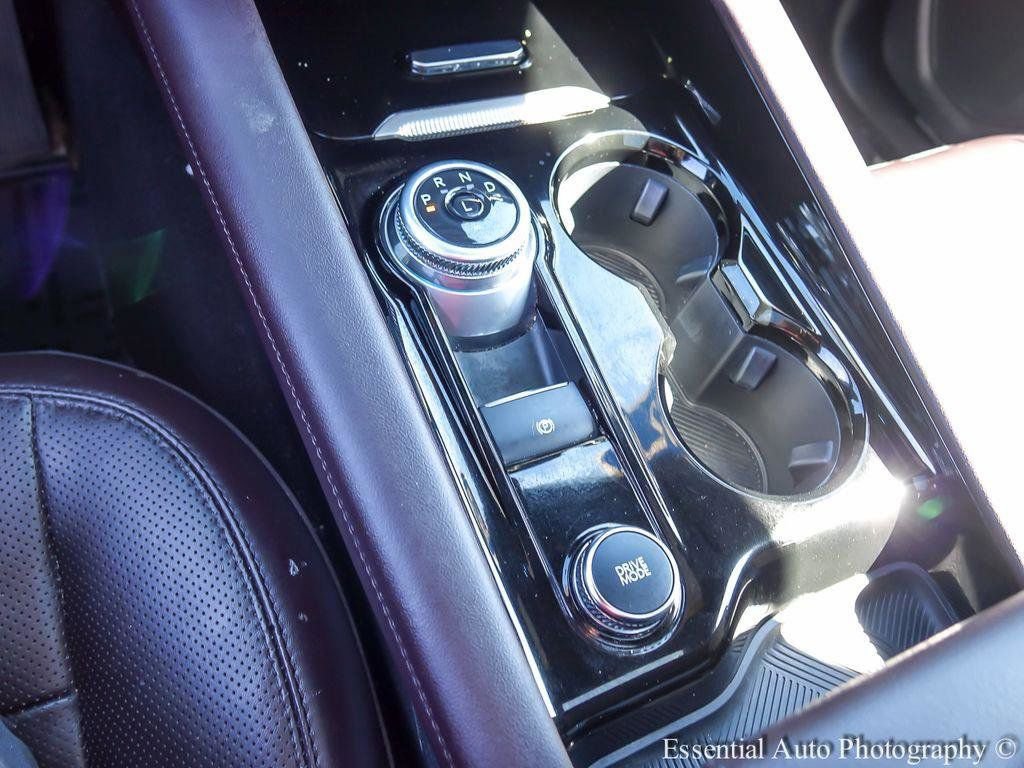 Certified 2025 Ford Explorer Platinum w/ LUX Leather Package image 22