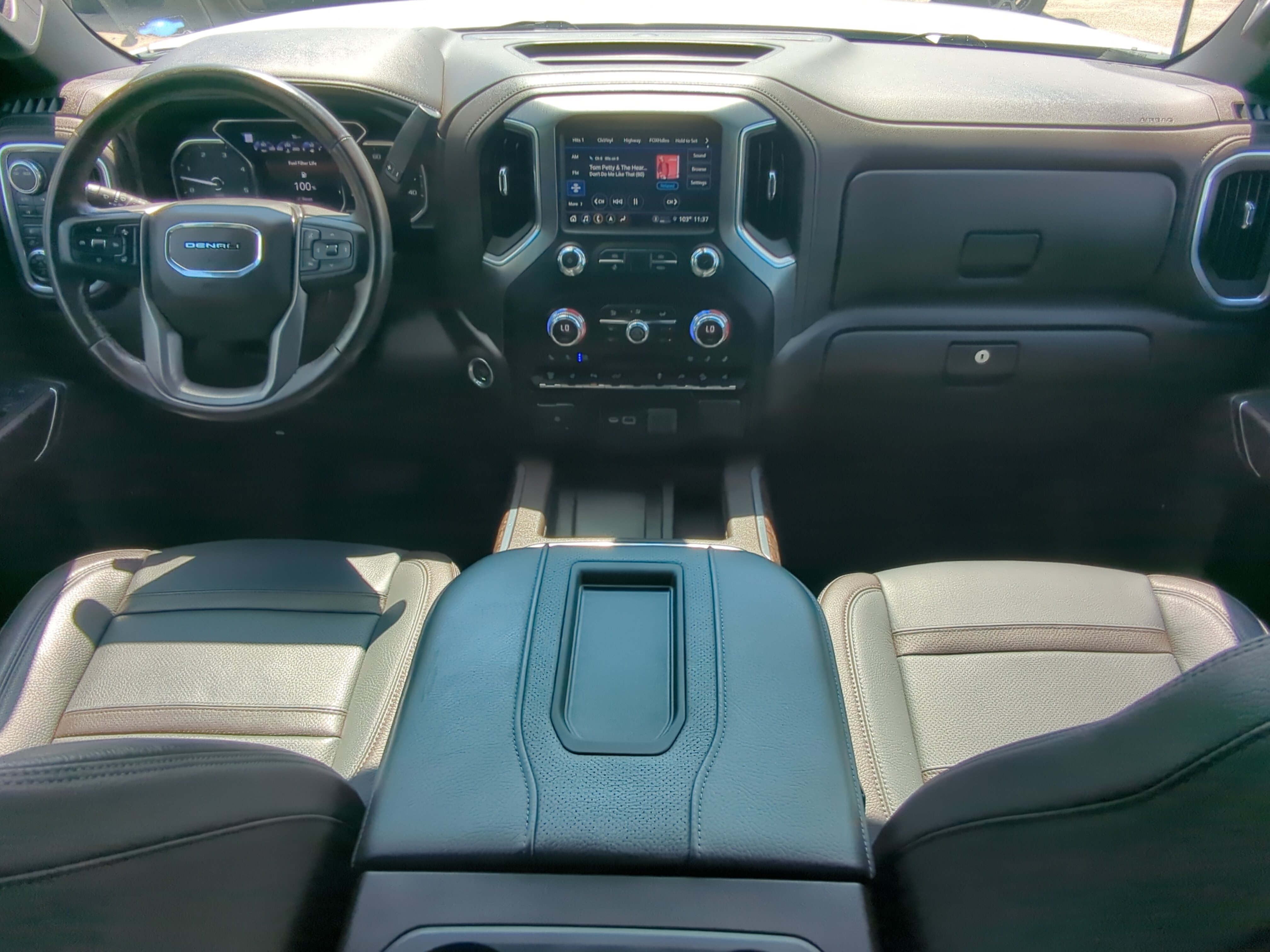 Used 2021 GMC Sierra 2500 Denali w/ Denali Ultimate Package AWD/4WD image 13