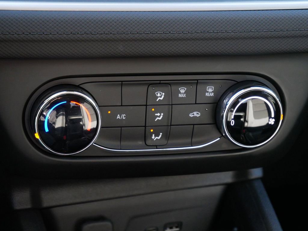 Used 2025 Chevrolet TrailBlazer LS w/ LS Convenience Package image 24