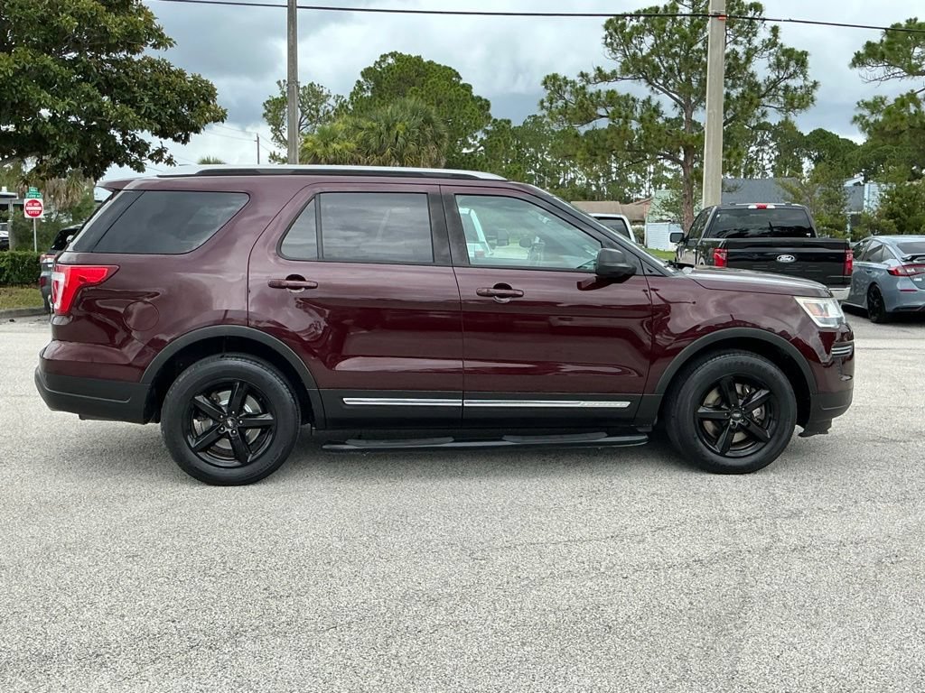 Certified 2018 Ford Explorer XLT FWD image 18