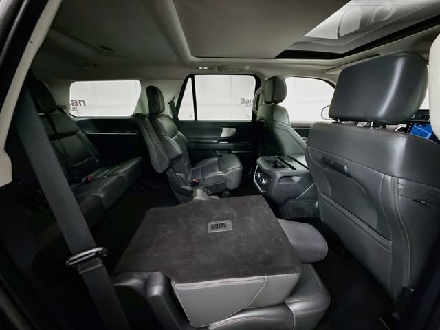 Certified 2025 Ford Expedition Active AWD/4WD image 29