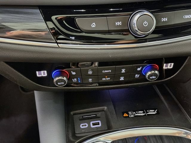 Used 2023 Buick Enclave Premium w/ Experience Buick Package FWD image 19