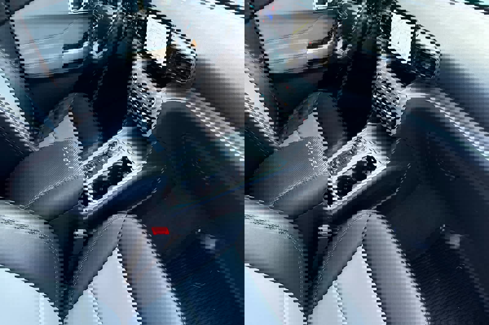 Certified 2023 Ford Explorer XLT w/ Equipment Group 202A image 17