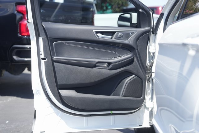 Certified 2022 Ford Edge Titanium image 29