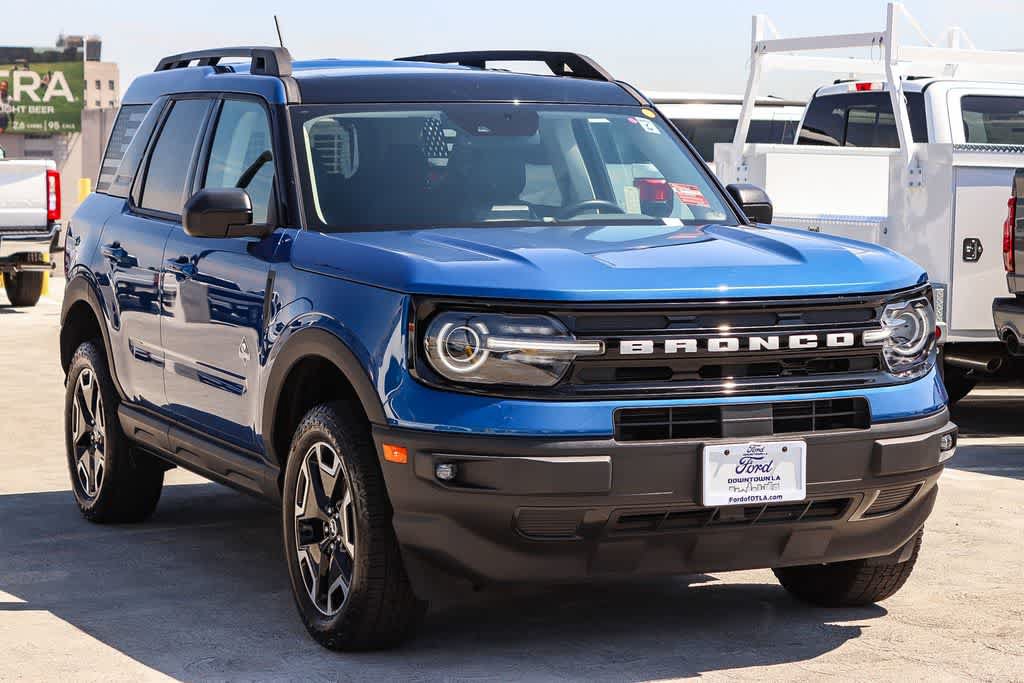 Certified 2023 Ford Bronco Sport Outer Banks w/ Tech Package AWD/4WD image 3