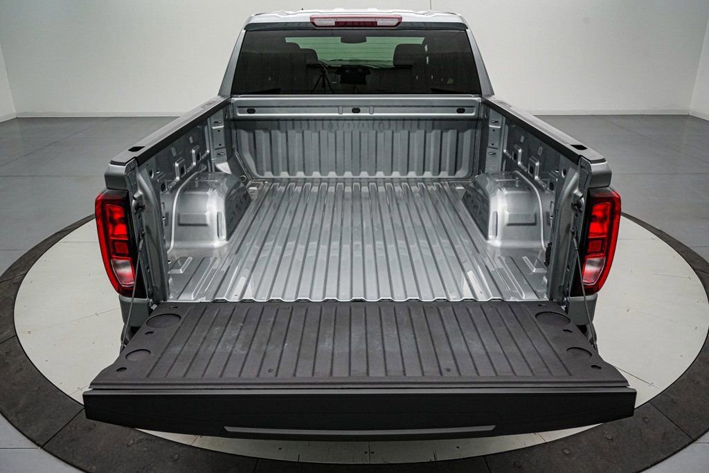 Used 2025 GMC Sierra 1500 Elevation image 10