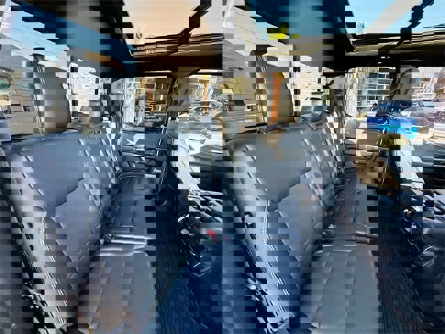 Certified 2023 Ford F150 Lariat w/ Equipment Group 502A High image 29