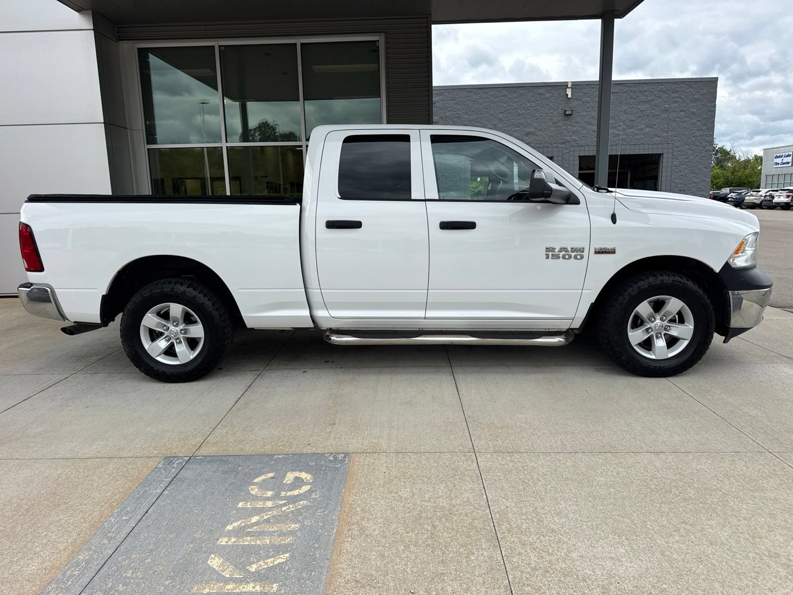 Used 2018 RAM 1500 ST w/ SXT Appearance Group AWD/4WD image 7