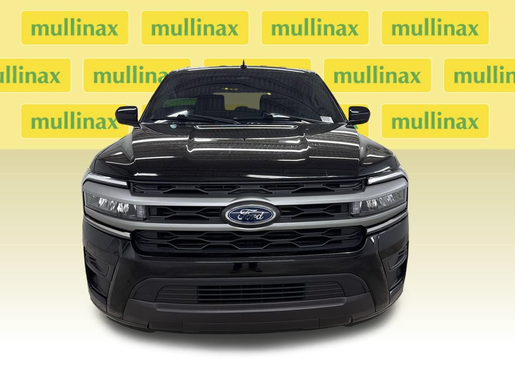 Certified 2024 Ford Expedition XLT RWD image 16