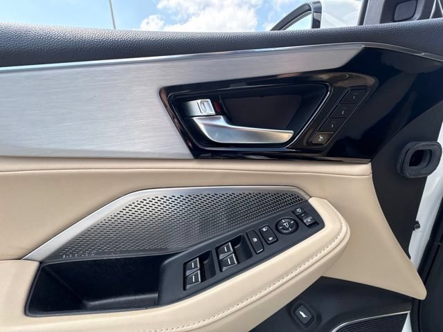 Used 2024 Acura MDX w/ Technology Package FWD image 11
