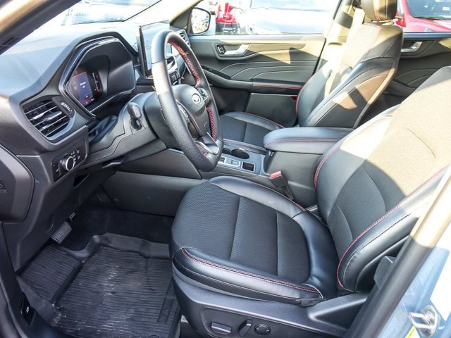 Certified 2026 Ford Escape ST-Line w/ Tech Pack #1 AWD/4WD image 11