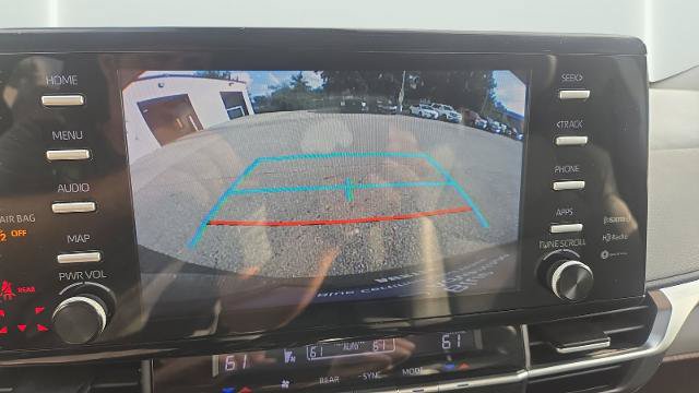 Used 2021 Toyota Sienna XLE AWD/4WD image 14