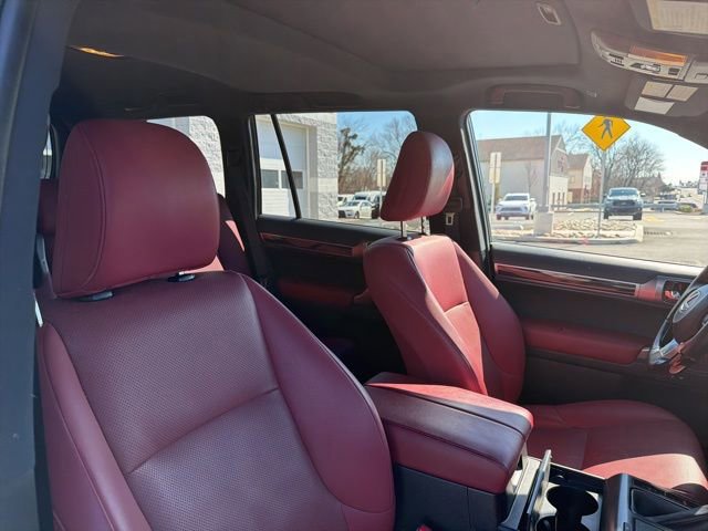 Used 2023 Lexus GX 460 Premium w/ Premium Package image 42