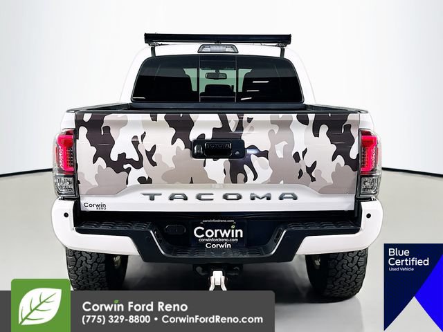 Used 2017 Toyota Tacoma TRD Off-Road AWD/4WD image 9