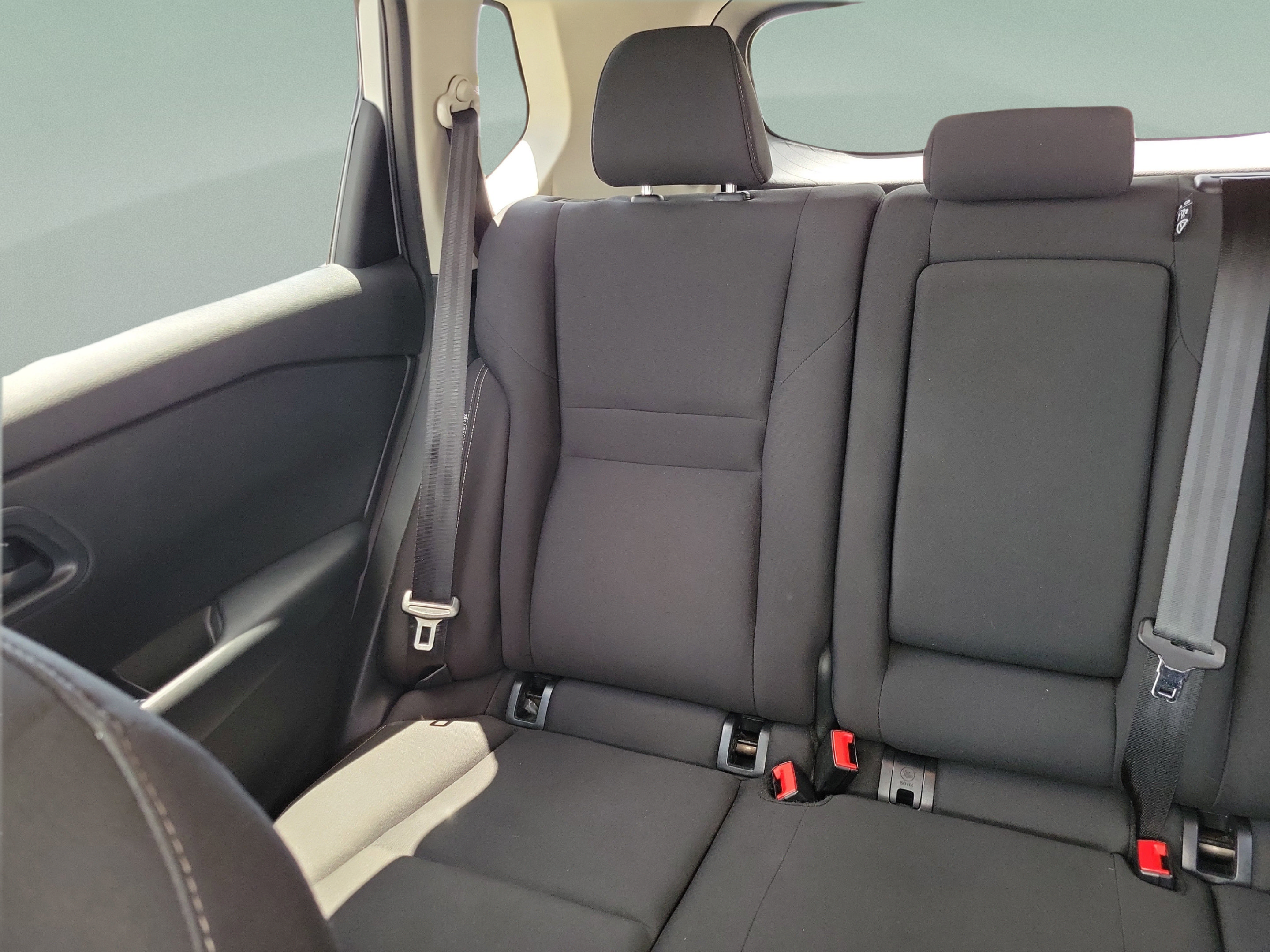 Used 2024 Nissan Rogue S AWD/4WD image 8