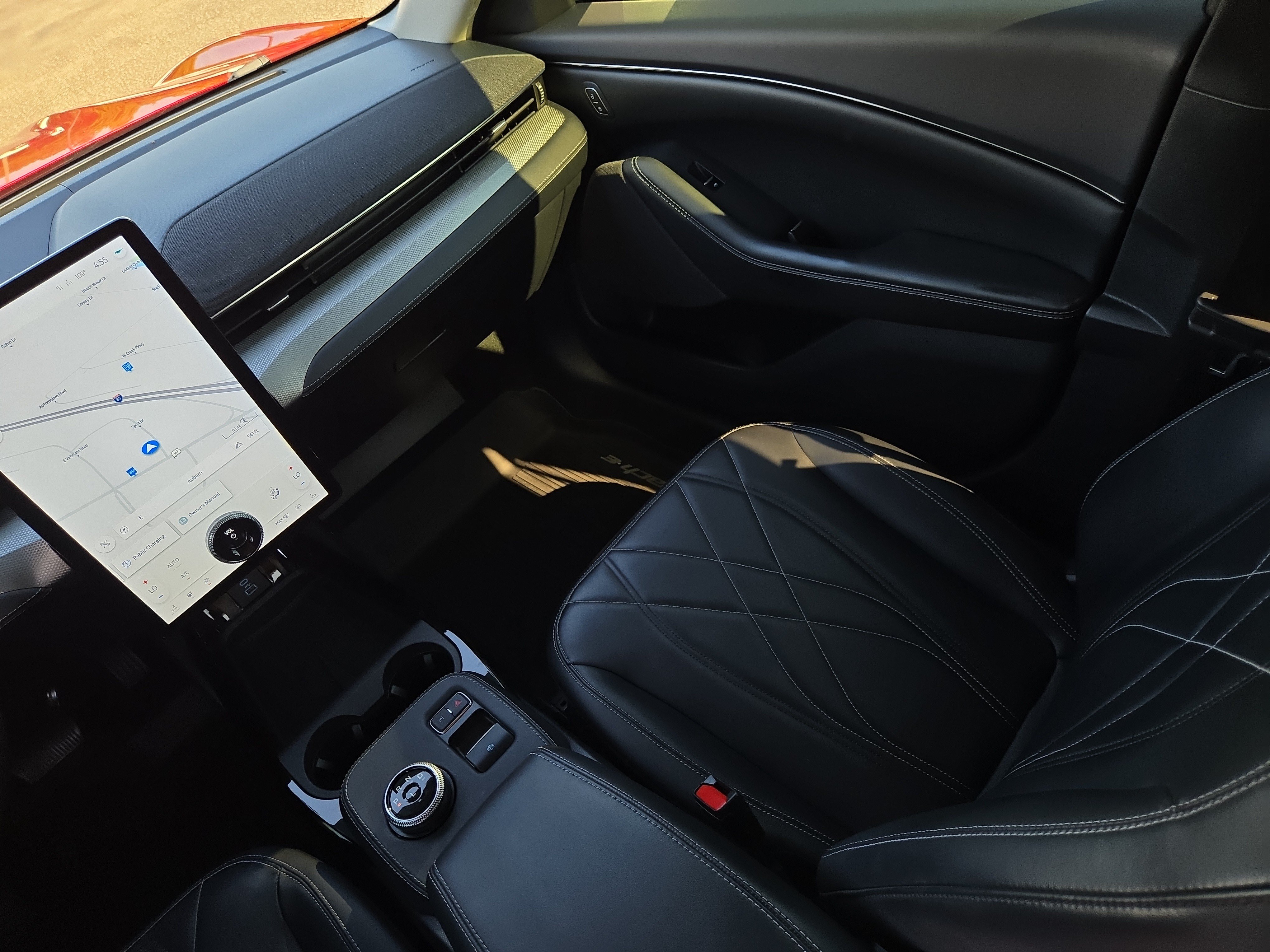 Certified 2022 Ford Mustang Mach-E Select w/ Comfort/Technology Package RWD image 16
