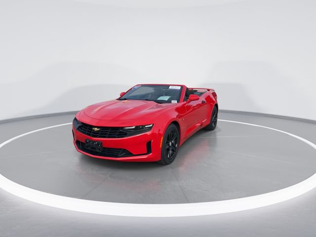 Used 2023 Chevrolet Camaro LT RWD image 2
